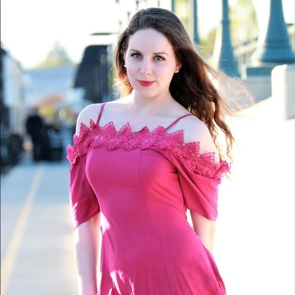 🌟Rose Shift Off Shoulder Dress In Raspberry🌟✨ - Picture 4 of 8